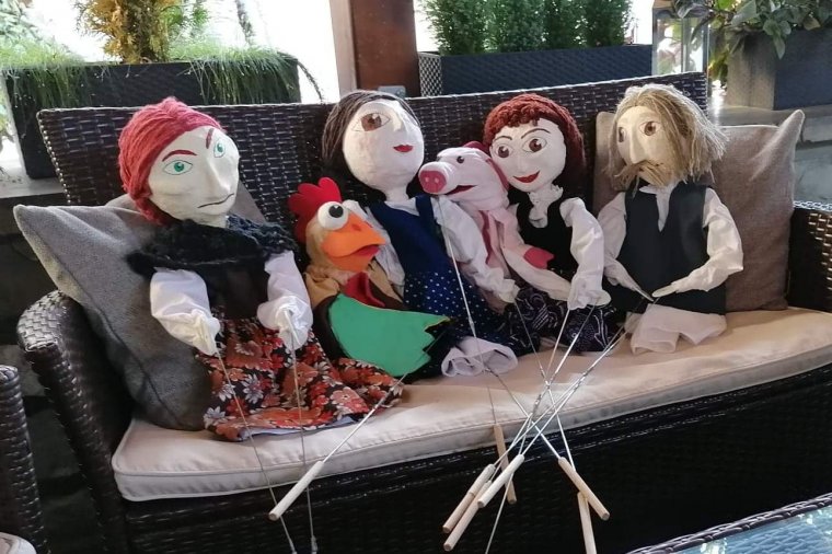 Csángó népmesét dolgozott fel a Halvirág Bábszínház