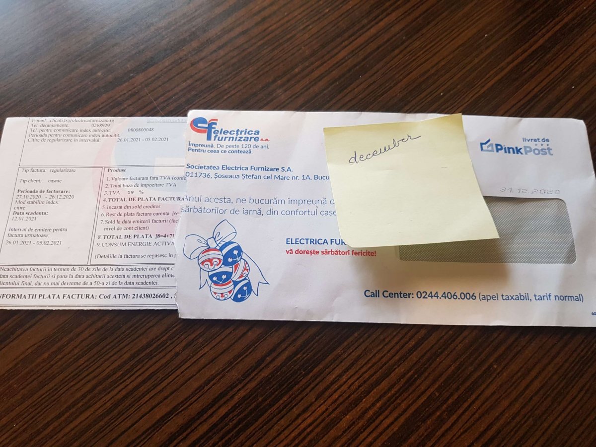 Nyomtatott számla. Előbb-utóbb online kell a villanyórák állását is bediktálni •  Fotó: Gergely Imre