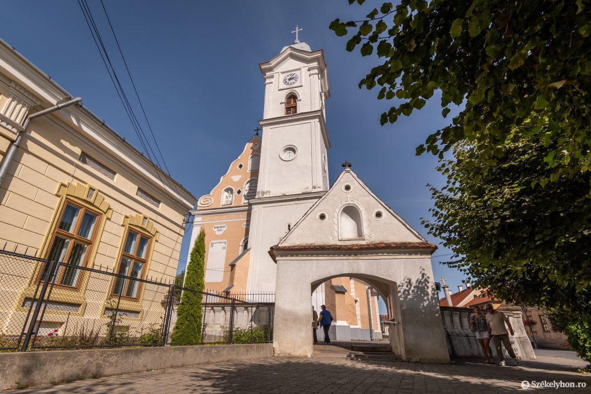 A gyergyószentmiklósi Szent Miklós-templom •  Fotó: Pinti Attila