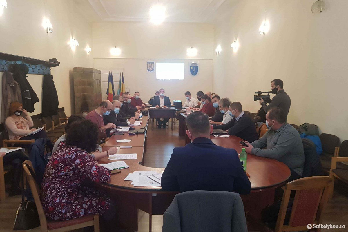 Idei utolsó képviselő-testületi ülés Gyergyószentmiklóson &bullet;  Fotó: Gergely Imre