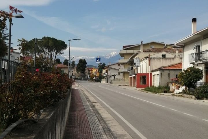 Üres utca •  Fotó: Katona Era