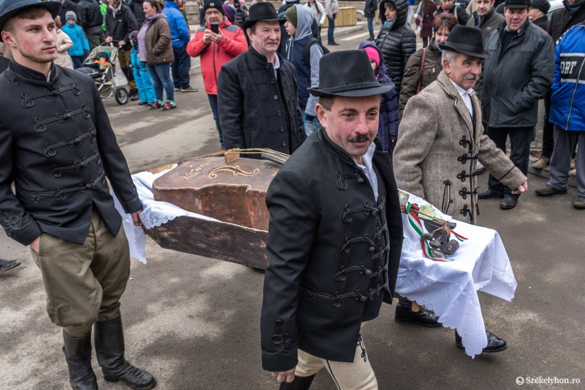 •  Fotó: Pinti Attila