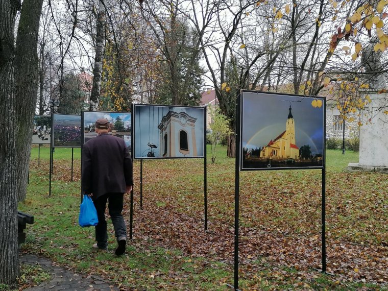 Kiállításmegnyitót tartottak és fotópályázatot hirdettek diákoknak