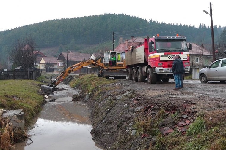 Árvízvédelmi munkával fejezik be az évet Szárhegyen