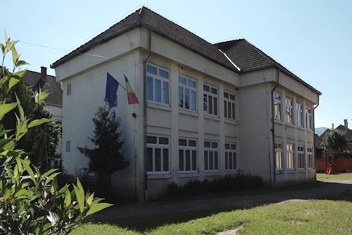 Megnyitotta kapuit a bölcsőde és a napközi is Gyergyószentmiklóson