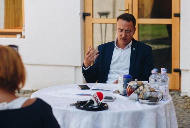 A folyamatban lévő fejlesztésekről kérdezik az embereket Gyergyószentmiklóson