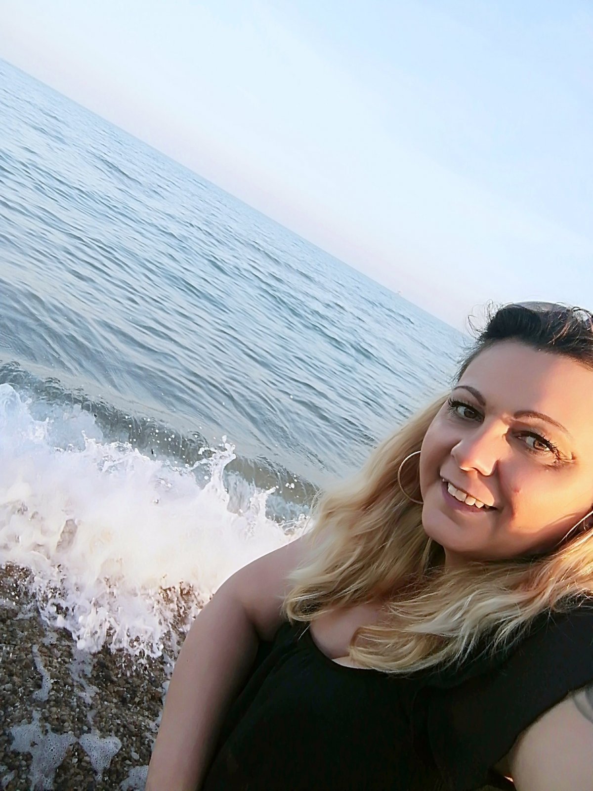 A tengerparton, még a karantén előtt •  Fotó: Katona Era