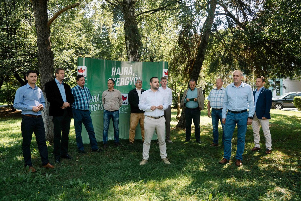 A jelöltek célja, hogy a gyergyói önkormányzatok között megvalósuljon a térségi összefogás •  Fotó: Keresztes Zoltán