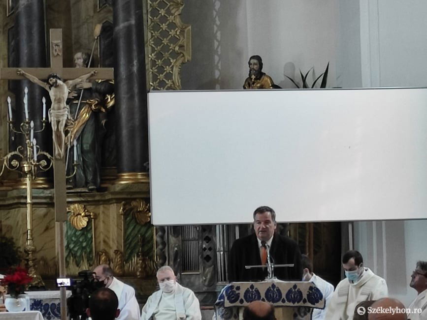 A Szent Miklós Napok díszvendége Zákonyi Botond, Magyarország bukaresti nagykövete •  Fotó: Székelyhon