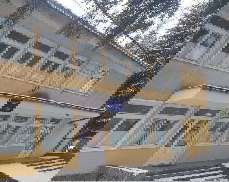 Már nem a kórházban, hanem a Kórház utcában működik a gyergyószentmiklósi oltásközpont