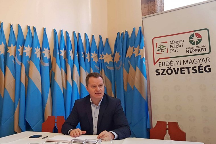 Egyetlen székely zászló eltávolítása után százat tűznének ki