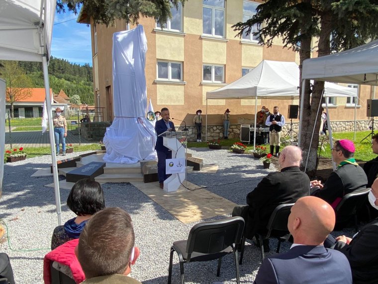 Emlékmű-állítással ünnepelte fennállásának 31 évét a Romániai Magyar Cserkészszövetség