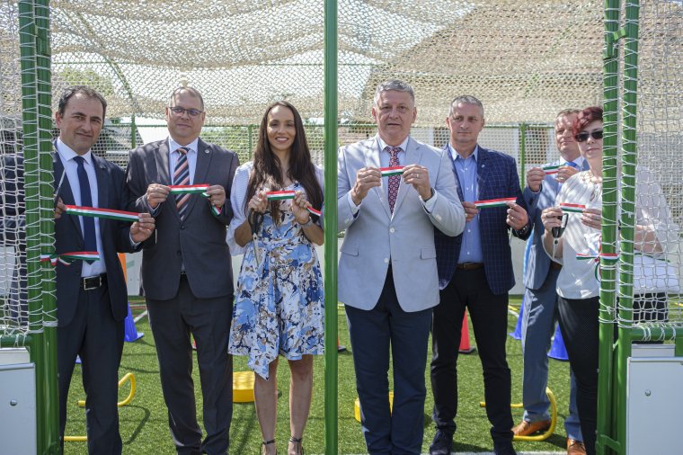 Kisgyerekeknek szánt sportpályát avattak Gyergyószentmiklóson