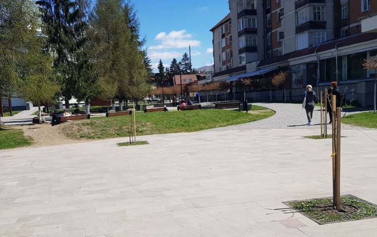 Nem mindenki örül a civil városszépítésnek Gyergyószentmiklóson