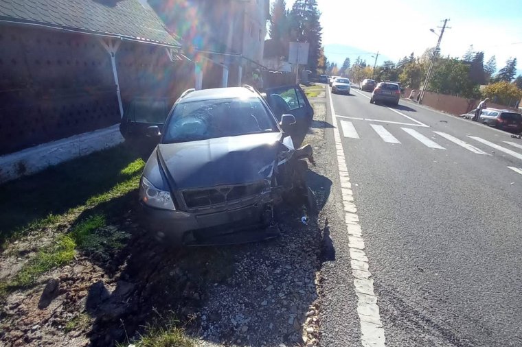 Két autó ütközött össze Marosfőnél