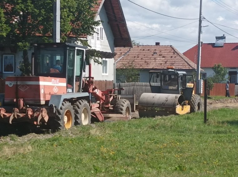 Aszfaltozásra készülnek Gyergyóújfaluban és Tekerőpatakon