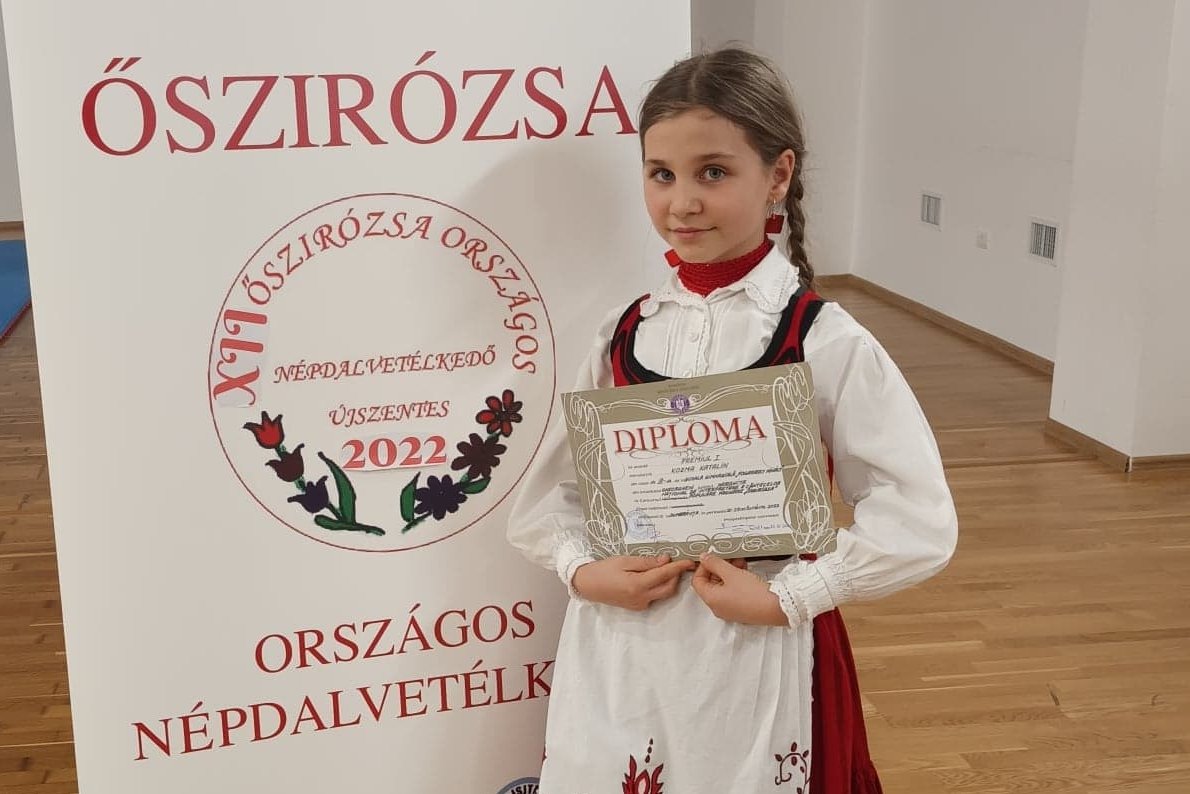 Kozma Katalin, a gyergyószentmiklósi Fogarasy Mihály Általános iskola III. B osztályos tanulója •  Fotó: Fogarasy Mihály Általános Iskola