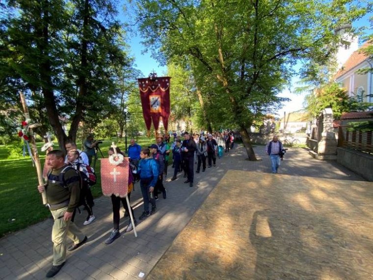 A hála jegyében indult zarándokolni az alfalvi keresztalja