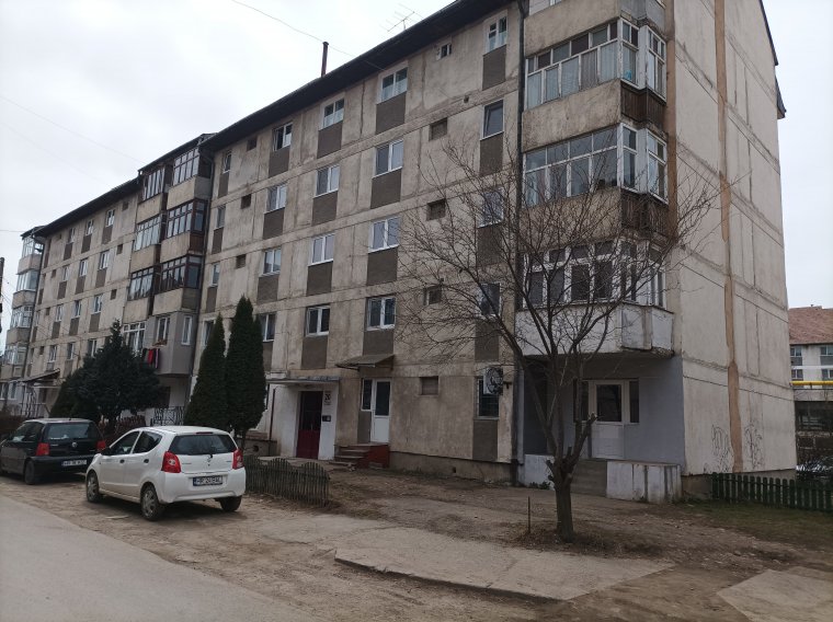 Hat gyergyószentmiklósi tömbházat újítanának fel