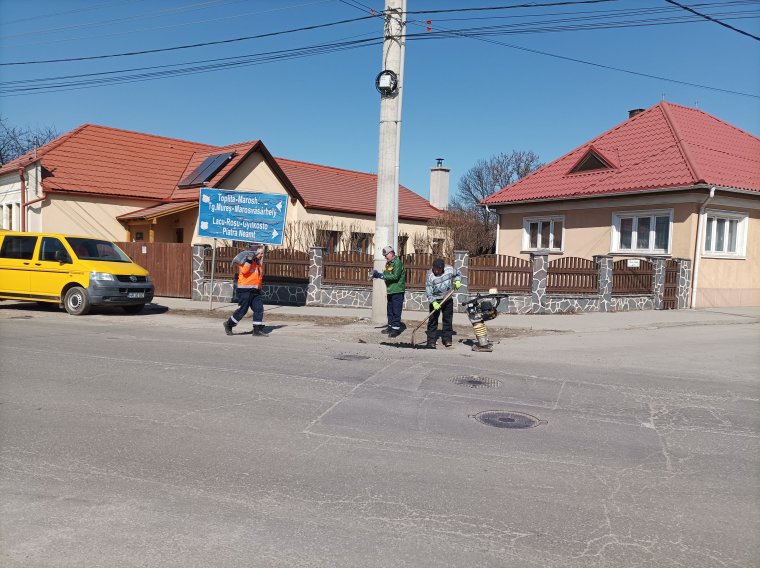 Eltüntetik a nagyobb gödröket
