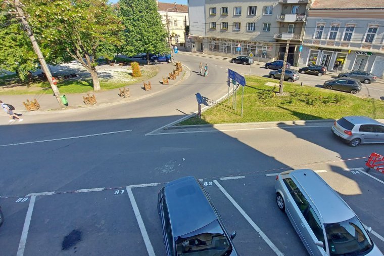 Számozzák a parkolóhelyeket Gyergyószentmiklós központjában
