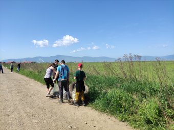 Tavaszi jótékonyság a természet tisztaságáért: Torockón és a Maros-parton is szerveznek szemétszedési akciókat