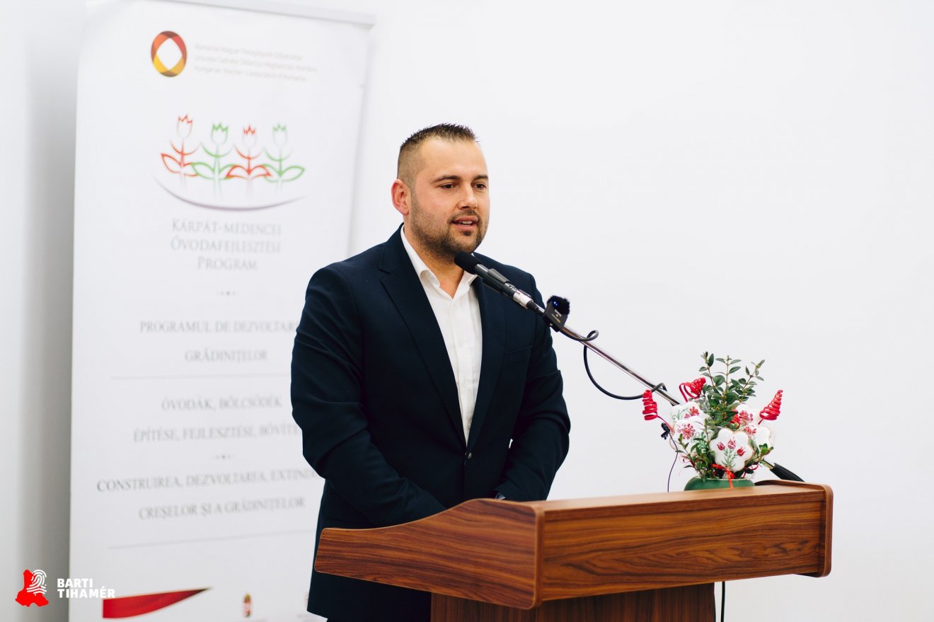 • Forrás: Barti Tihamér Facebook-oldala 