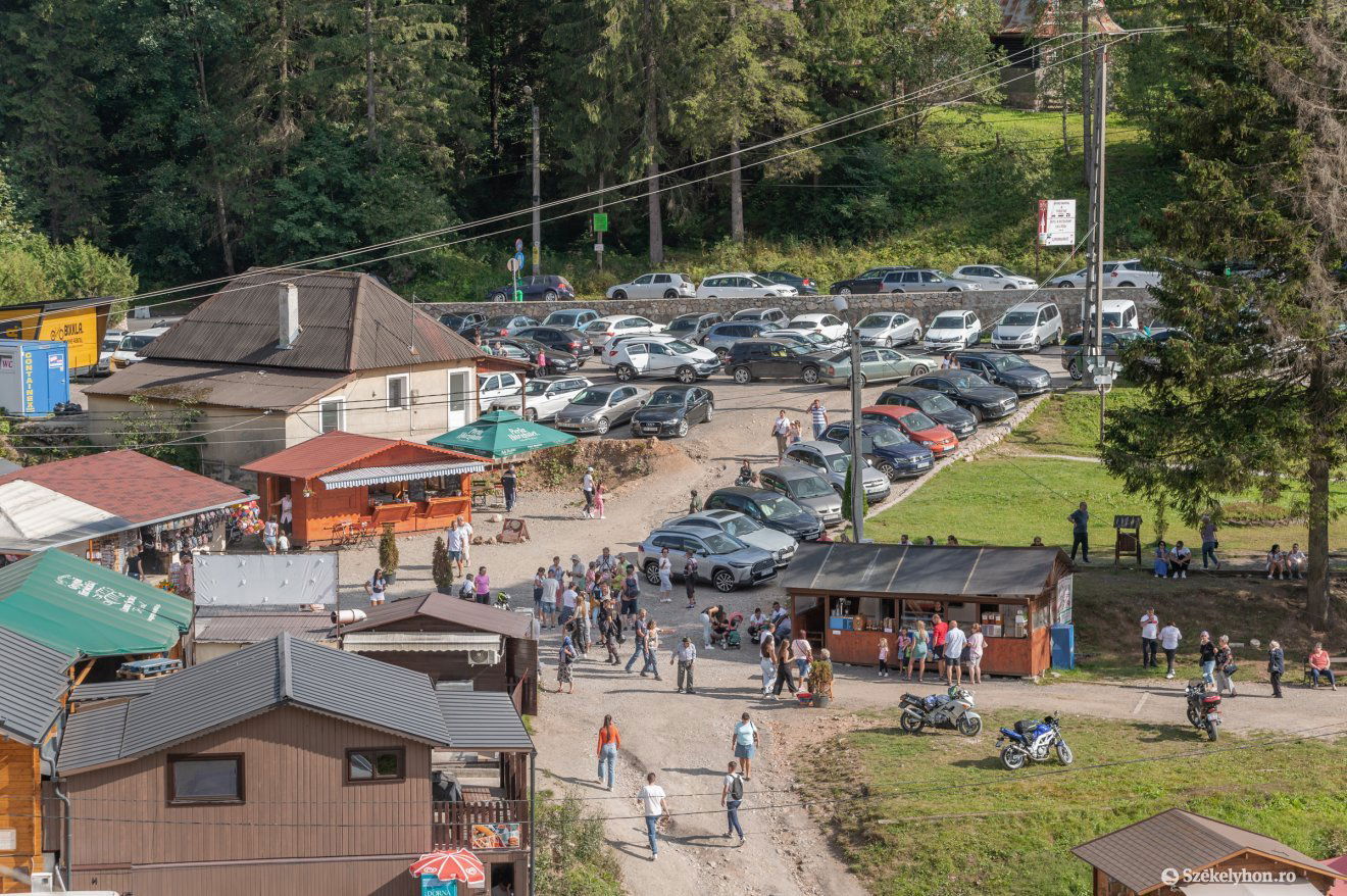 Egyetlen turistaszezon is komoly bevételt jelent a Gyilkos-tónál. Archív •  Fotó: Pinti Attila
