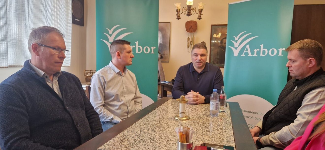 Több kifogást is megfogalmaztak a vállalkozói szövetség vezetői •  Fotó: Gergely Imre