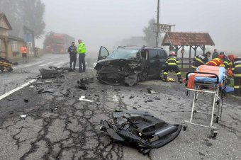 Ködös reggel Borzonton: két autó ütközött, négyen kerültek kórházba
