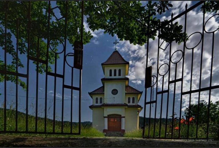 Fiatal pap újmiséje a Güdüci Kulturális Napokon