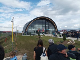 Októberben hibákkal együtt avatták fel, júniusban megnyílhat a gyergyóremetei uszoda