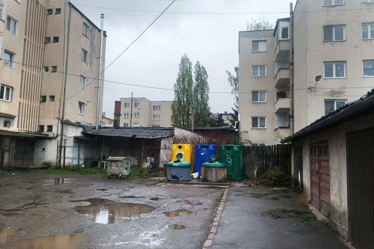 Rendkívüli ülésen döntöttek Gyergyószentmiklóson a szemételszállításról