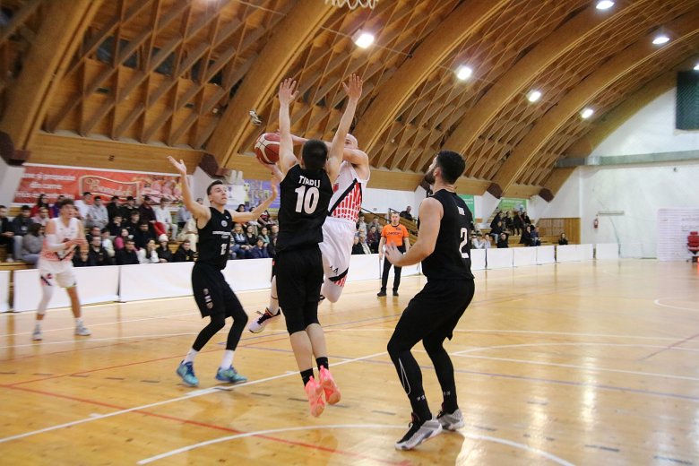 Kikapott a Brassótól, elúszott a felsőház esélye a gyergyói kosarasok számára