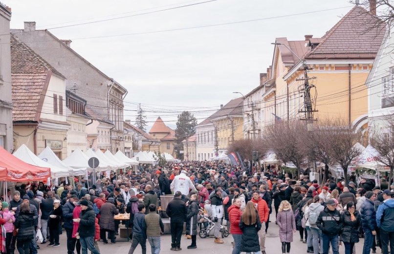 Fények, ízek, dallamok – sokszínű városünnep Gyergyószentmiklóson