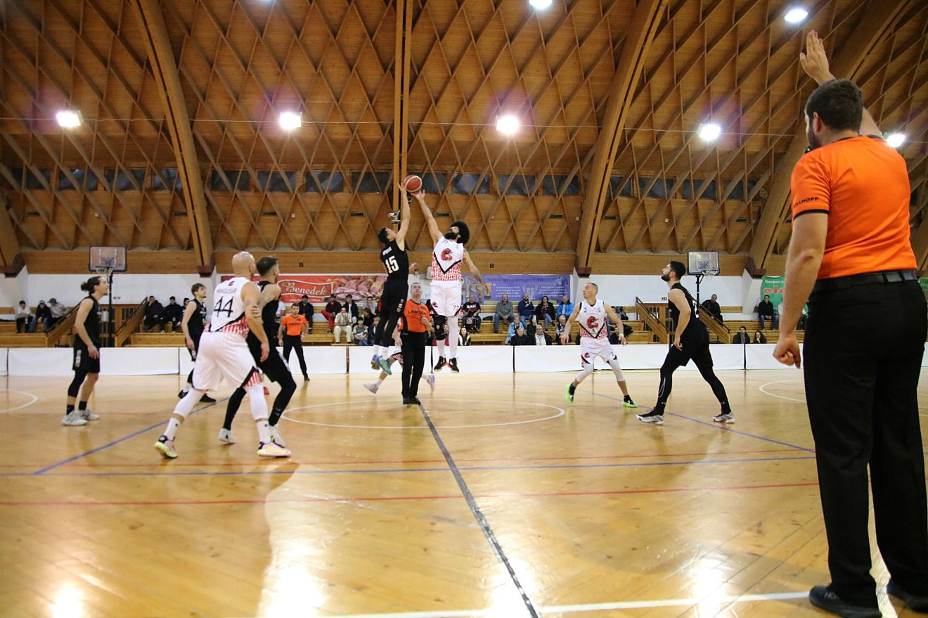 &bullet;  Fotó: Bende Zoltán