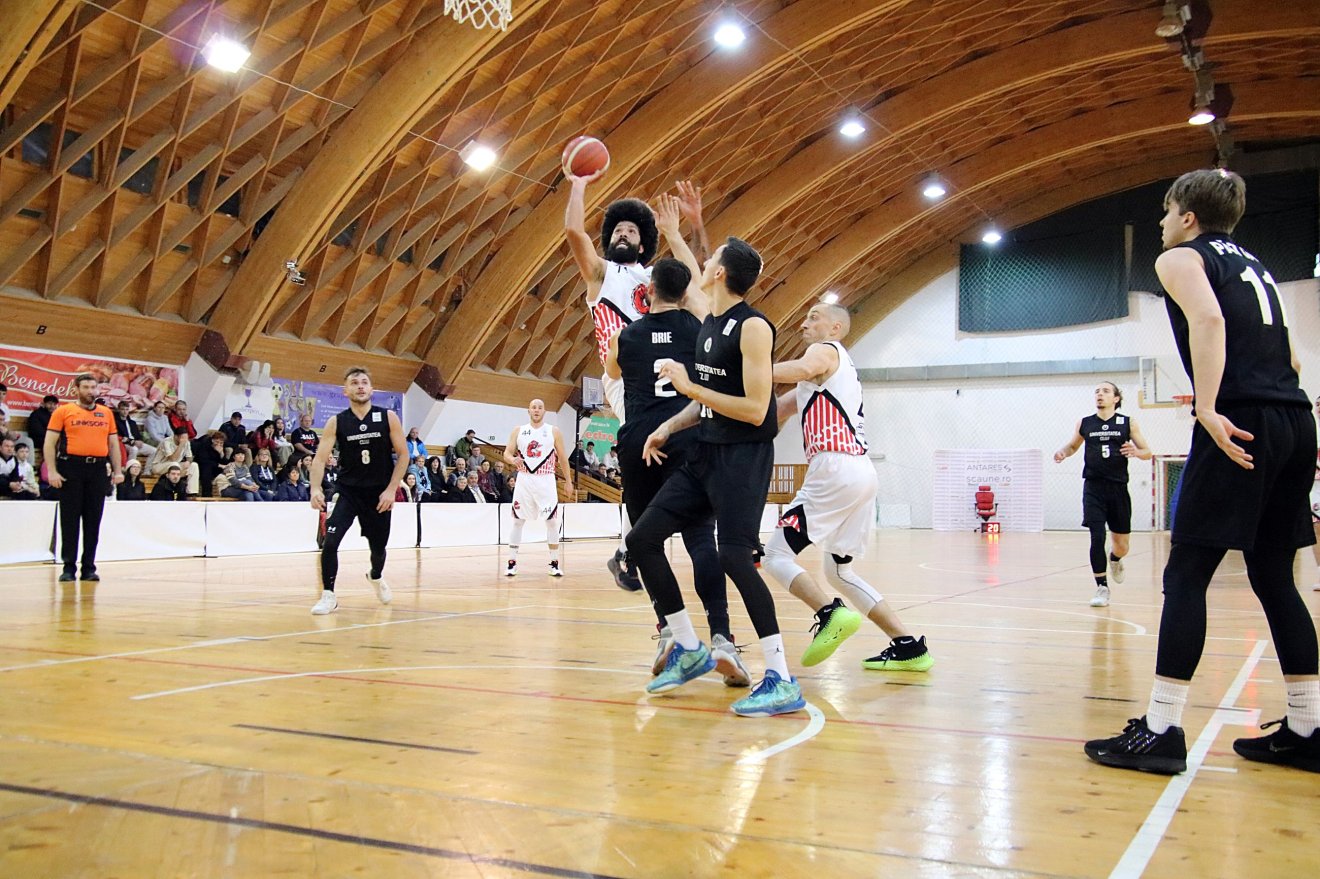 &bullet;  Fotó: Bende Zoltán