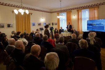 Ma már csak a könyvtári előadóteret tölti meg a gyergyószentmiklósi történészkonferencia