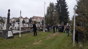 Csendes főhajtás az aradi vértanúk emlékére Gyergyószentmiklóson