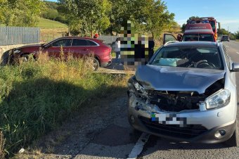 Baleset Szászrégen határában: öten megsérültek, köztük két gyermek