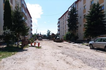 Az ivóvízhálózat építése akár már idén, a csatornázás várhatóan jövőre készül el Gyergyószentmiklóson