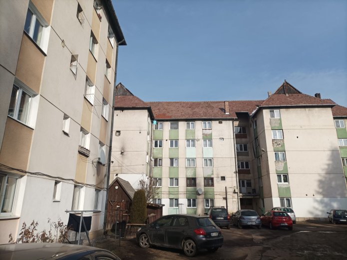 Gyergyószentmiklósi tömbházfelújítások: mostantól a lakókon a sor