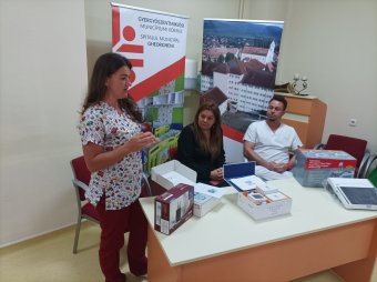 Gyógyászati eszközökkel segíti a Rotary Club a gyergyószentmiklósi kórház gyerekosztályát