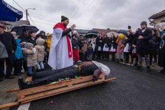 Harmincharmadik alkalommal búcsúztatták a farsangot Hargita megyében