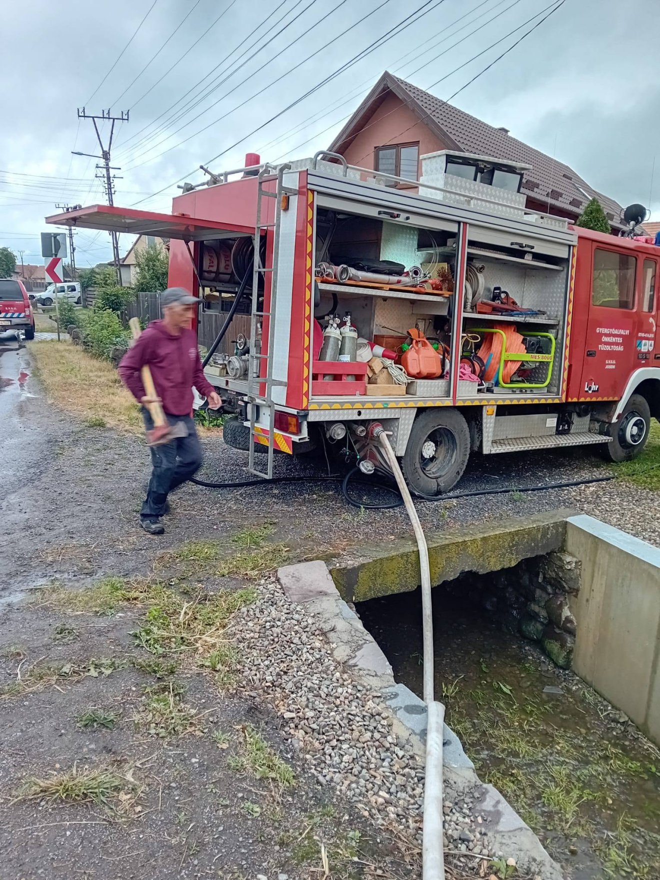 &bullet;  Fotó: Bucsin Önkéntes Tűzoltó Kereső Mentő Egyesület Gyergyóalfalu
