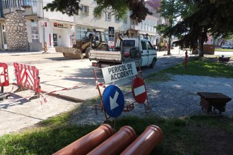 Több gyergyószentmiklósi helyszínen zajlanak egyszerre munkálatok