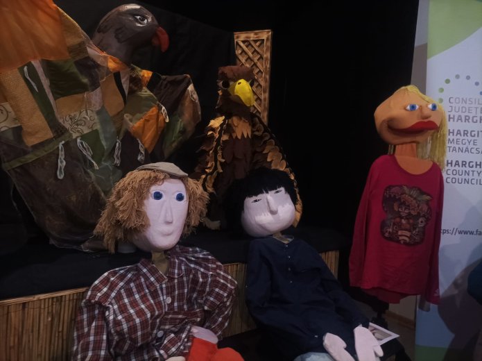 Óriásbábokat is bevetnek az újonnan induló gyergyószentmiklósi bábszínházas fesztiválon