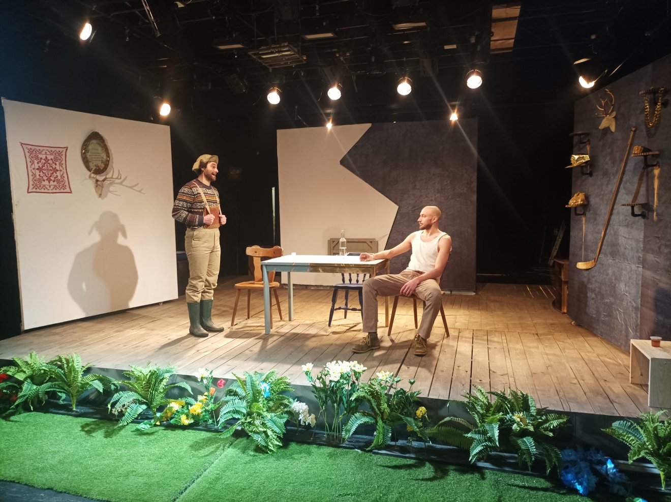 &bullet;  Fotó: Kozma Péter, Figura Stúdió Színház