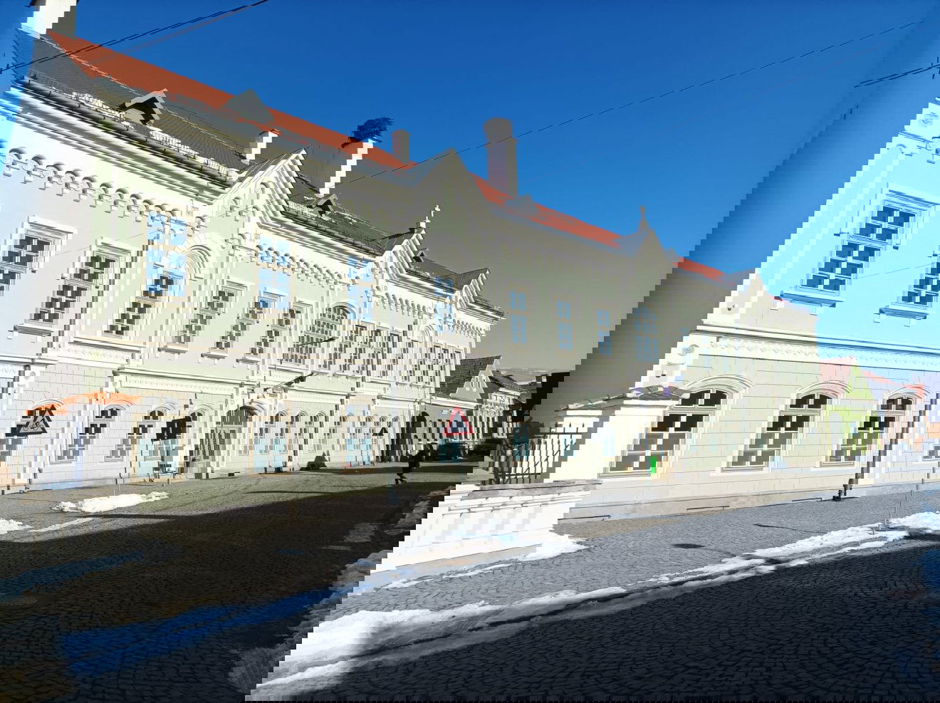 A patinás iskolaépületet Fogarasy Mihály erdélyi püspök építtette, 1876-ban készült el az akkori leánynevelő intézet &bullet;  Fotó: Gergely Imre