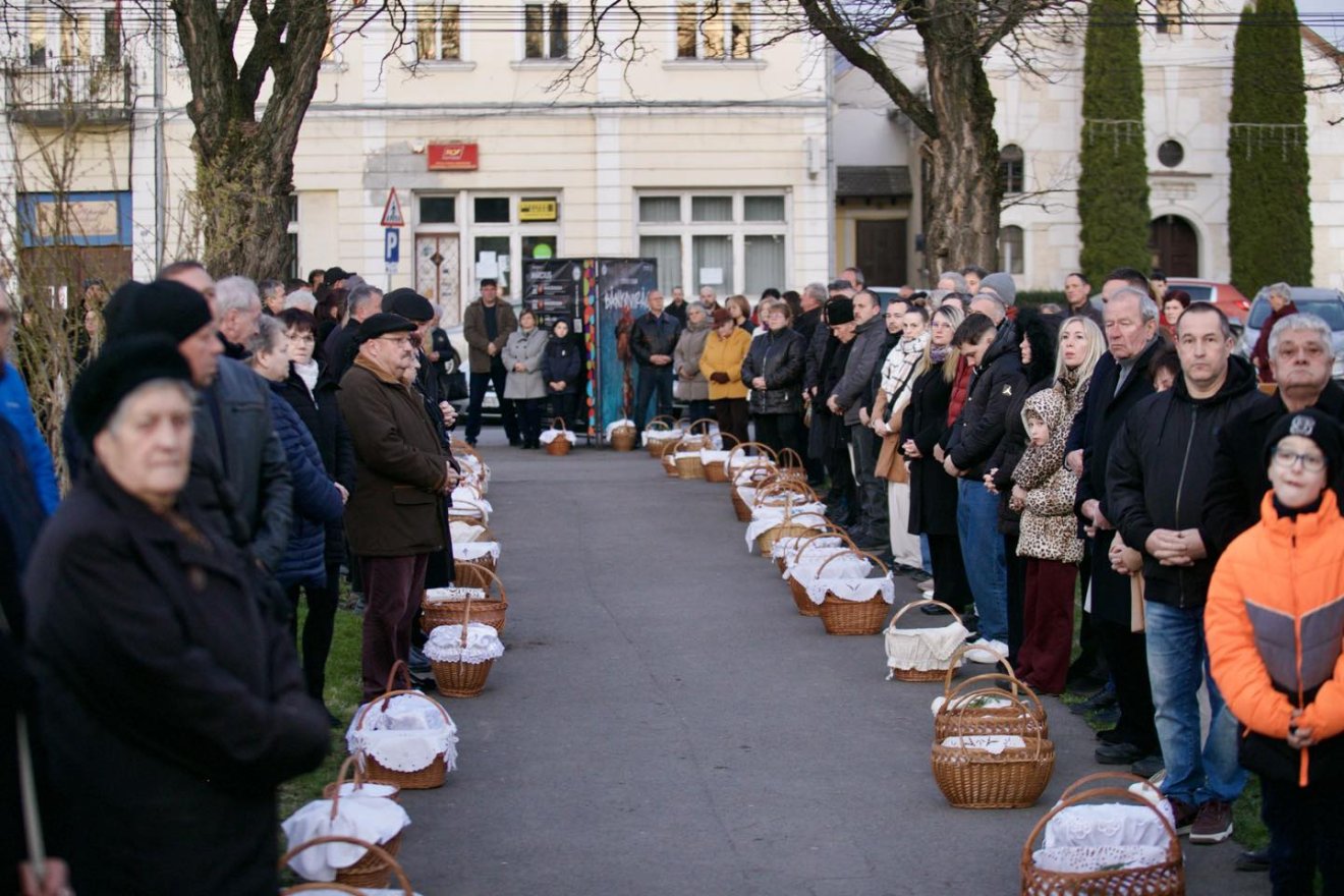 &bullet;  Fotó: Bege Botond